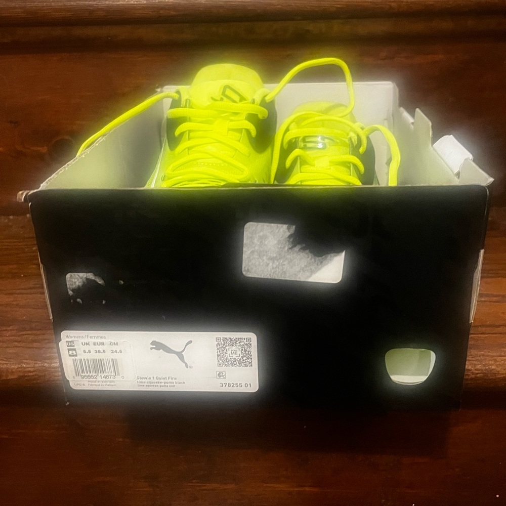Puma sneakers